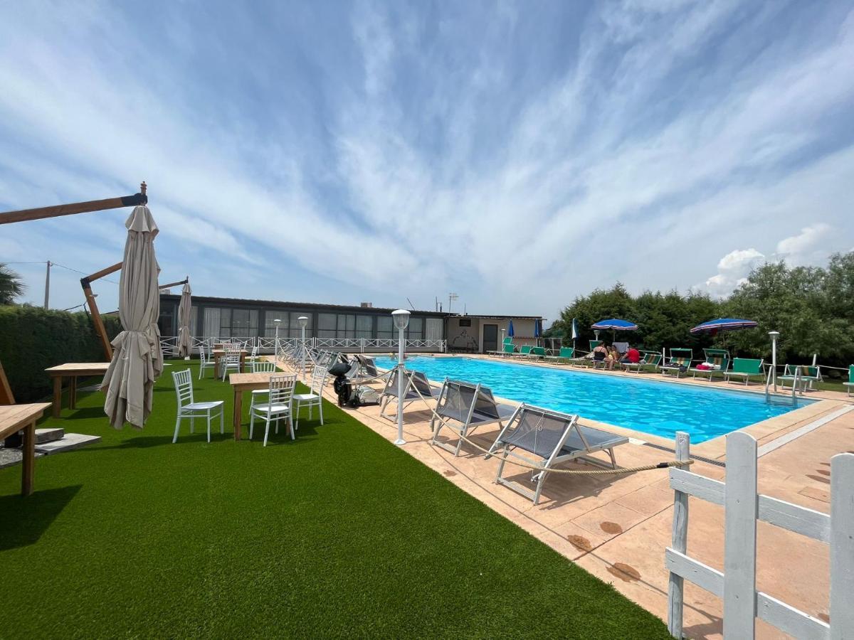 Vila Agriturismo Borgo Baldassarre Cellole Exteriér fotografie